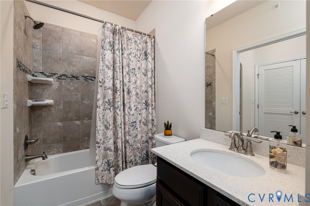 1220 Westwood Village Ln Unit#401