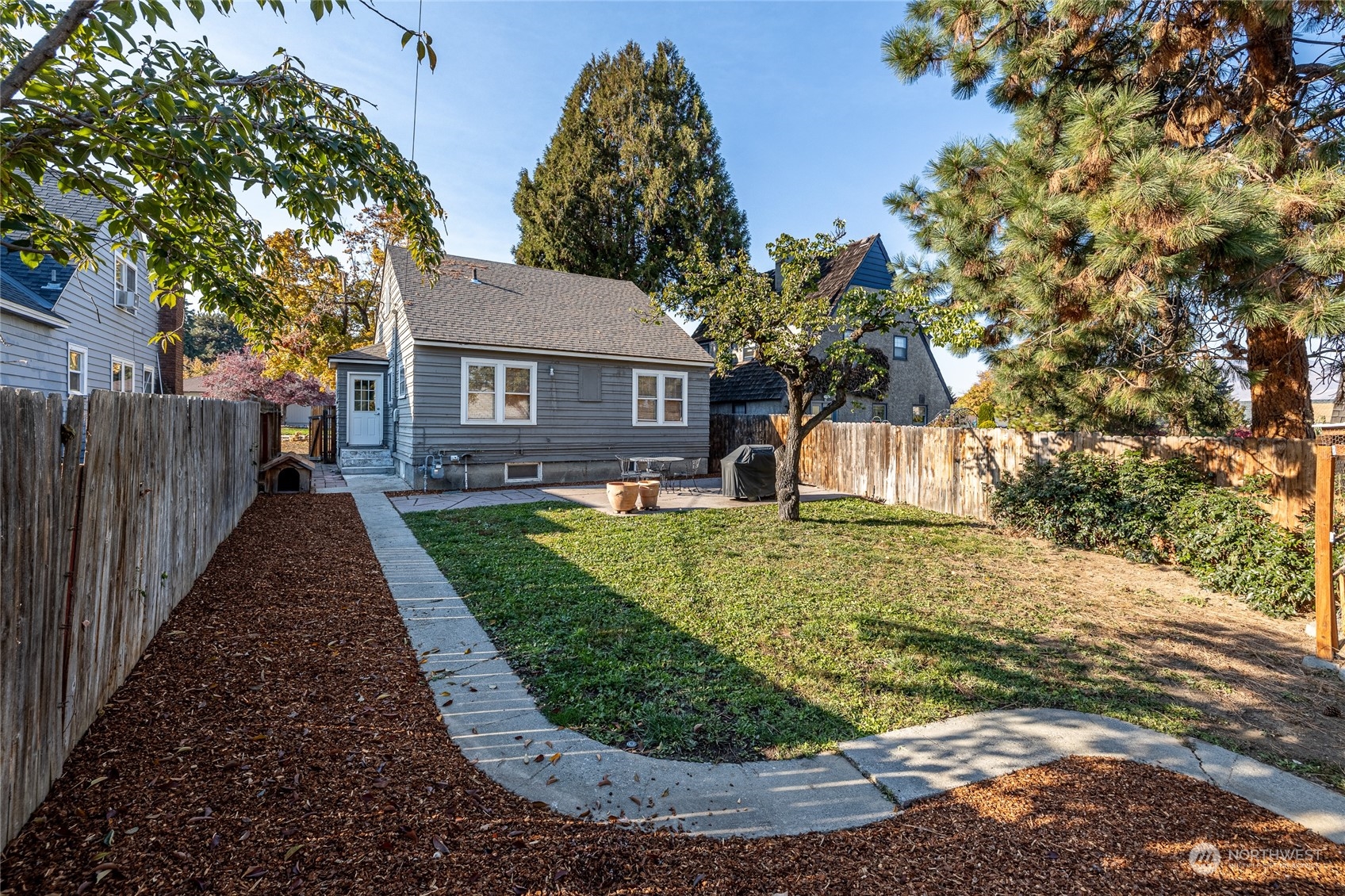 107 N Garfield Avenue
