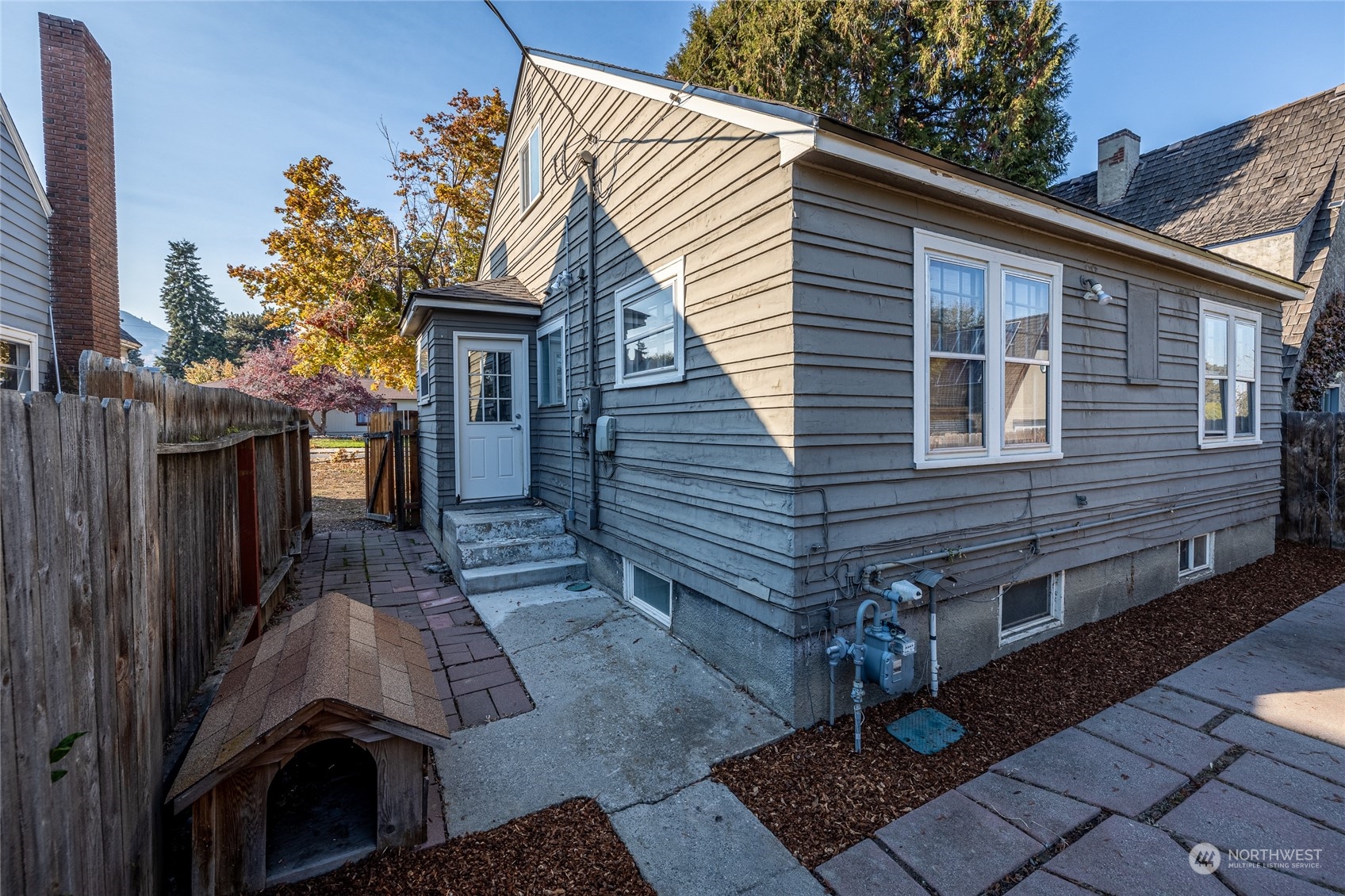 107 N Garfield Avenue