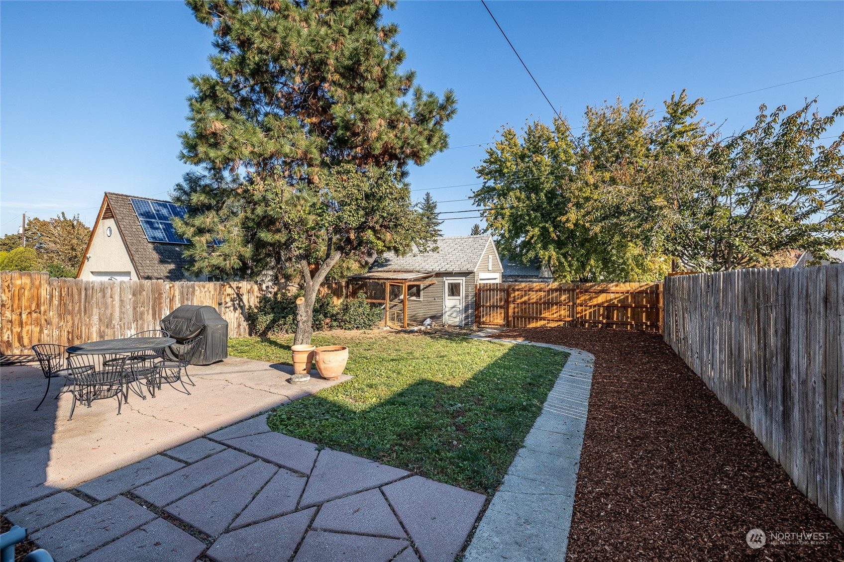 107 N Garfield Avenue