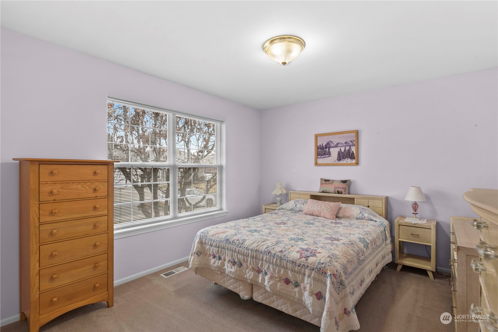 1556 Holly Ln