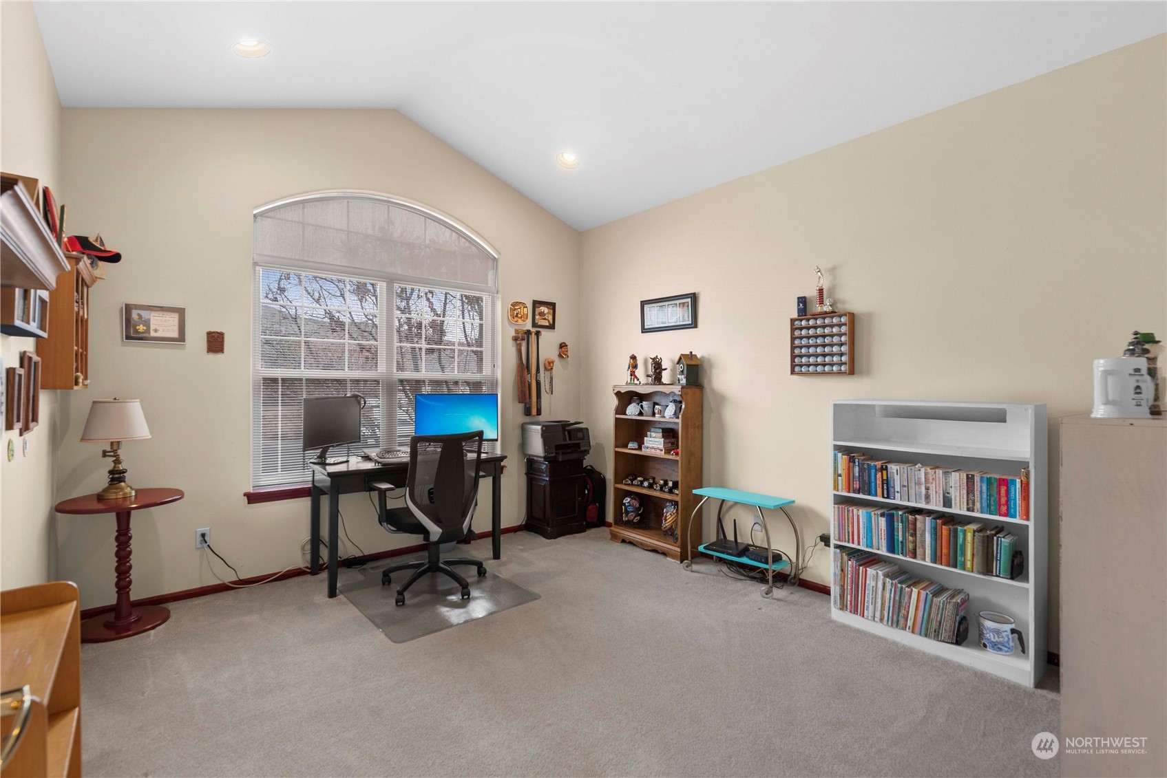 1556 Holly Ln