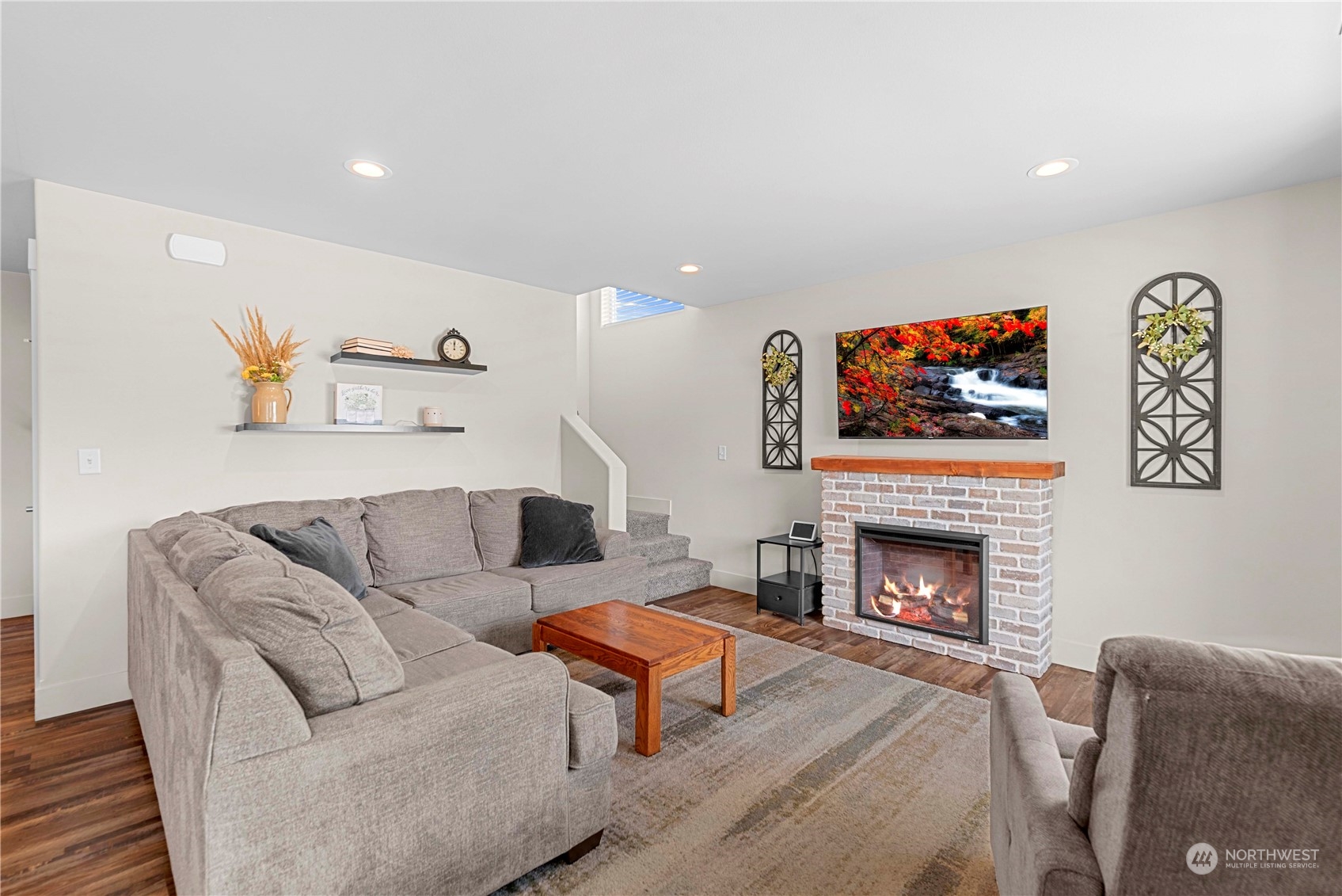 303 Margaux Loop