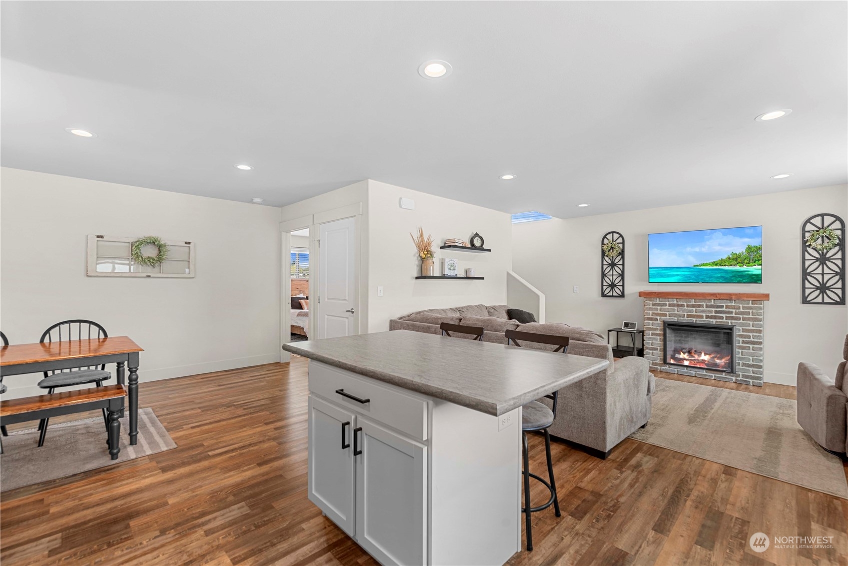 303 Margaux Loop