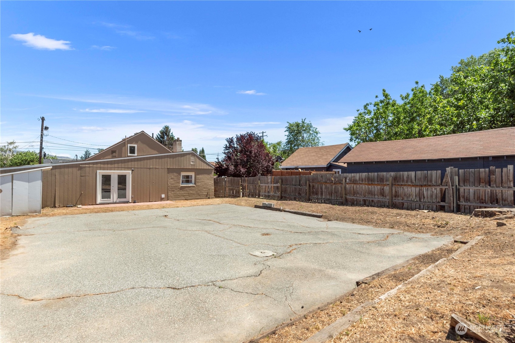 518 Sunset Avenue