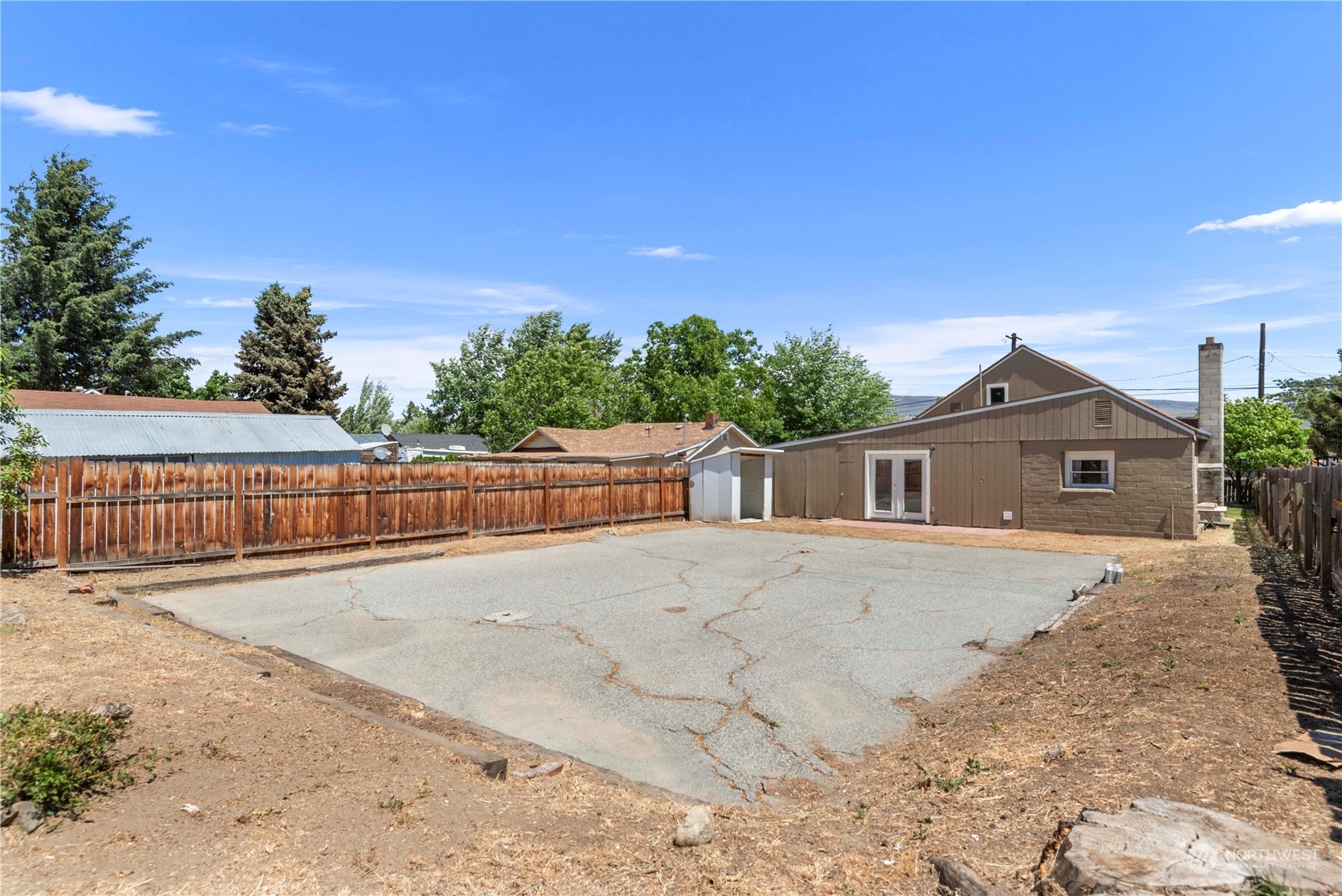 518 Sunset Avenue