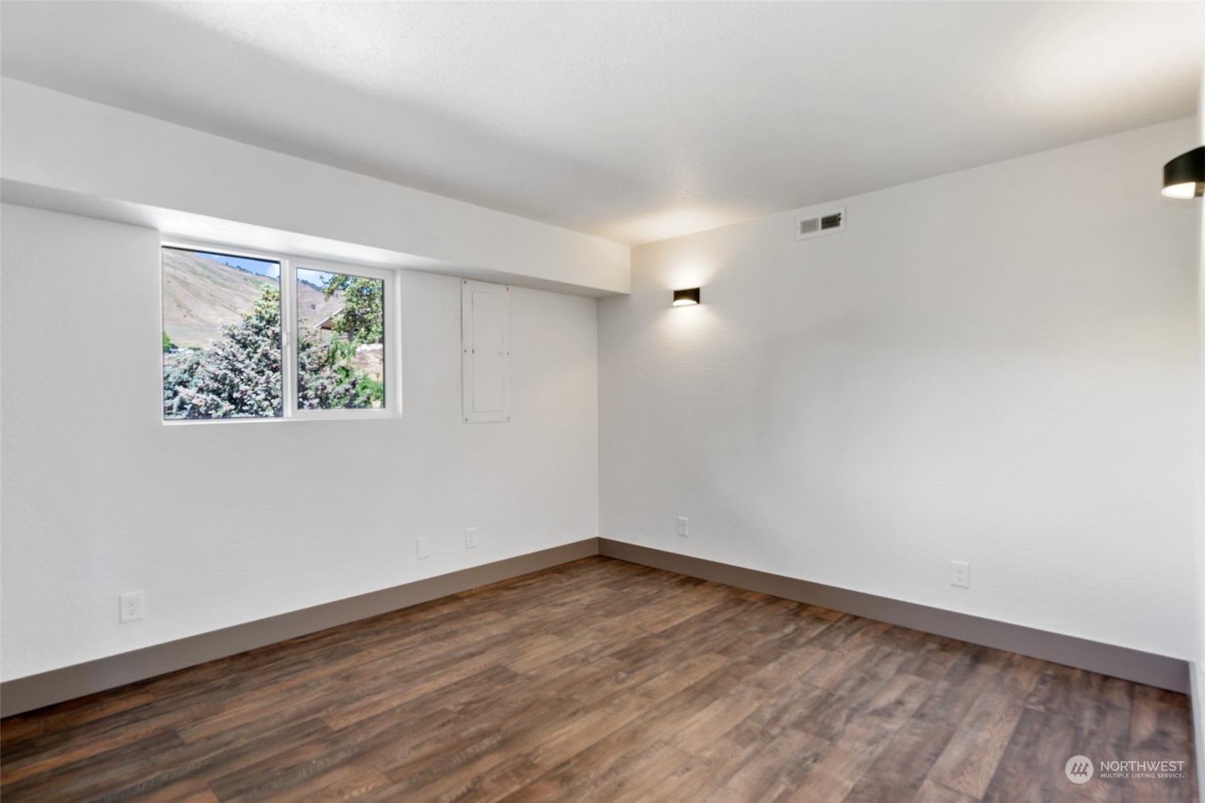 910 Westmorland Drive