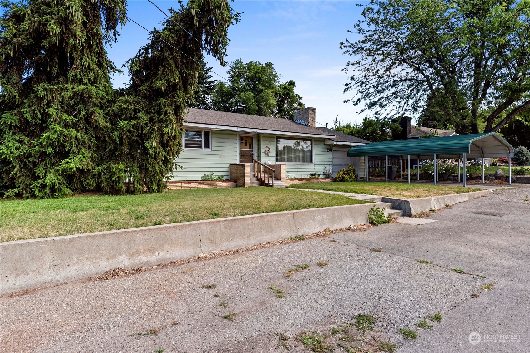 1253 Tedford Street SE