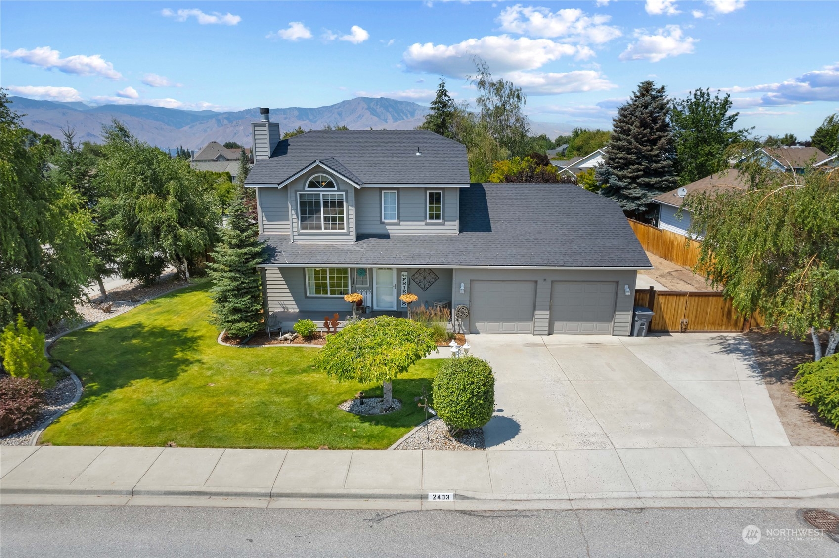2403 Highland View Drive