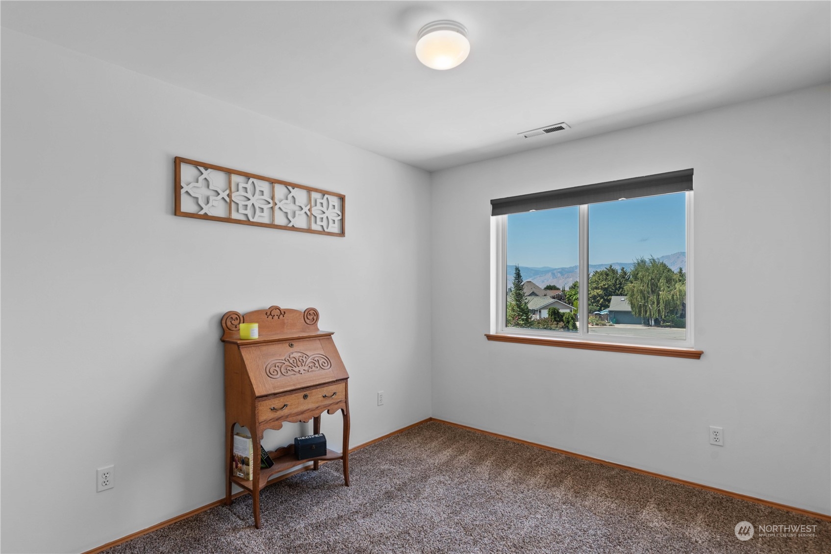 2403 Highland View Drive