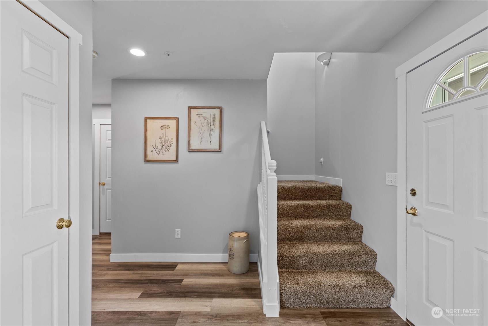 2403 Highland View Drive
