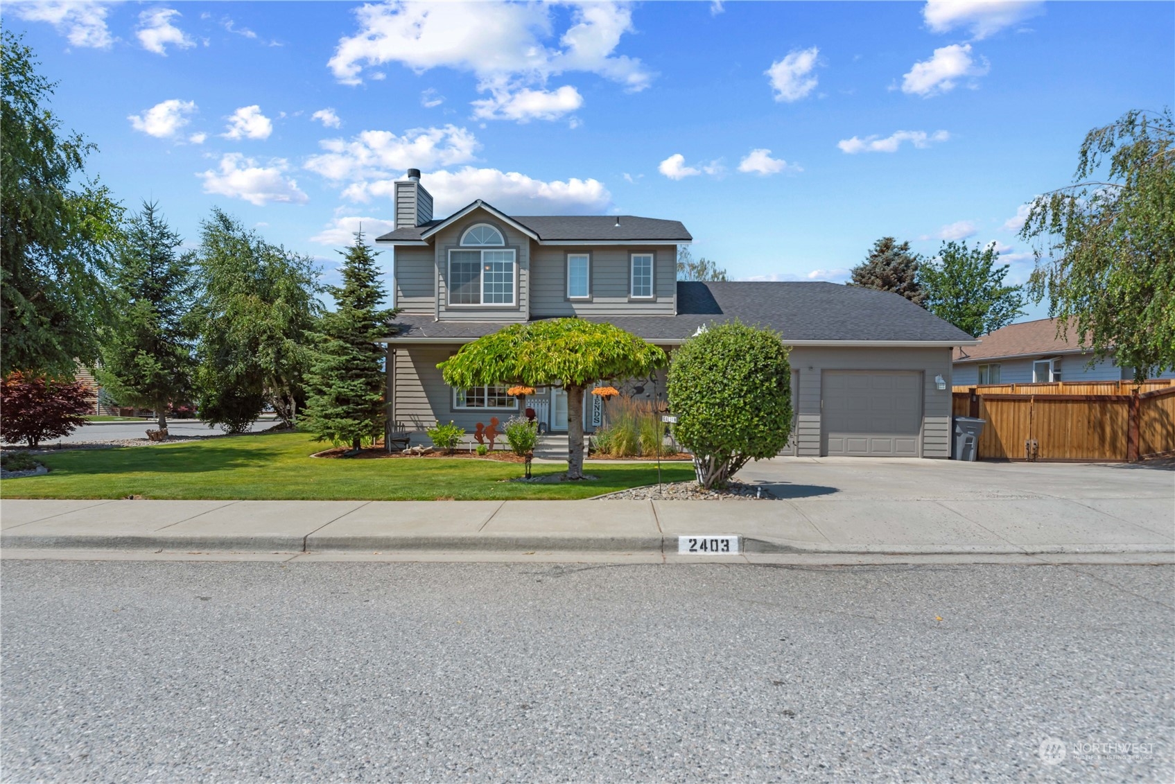 2403 Highland View Drive
