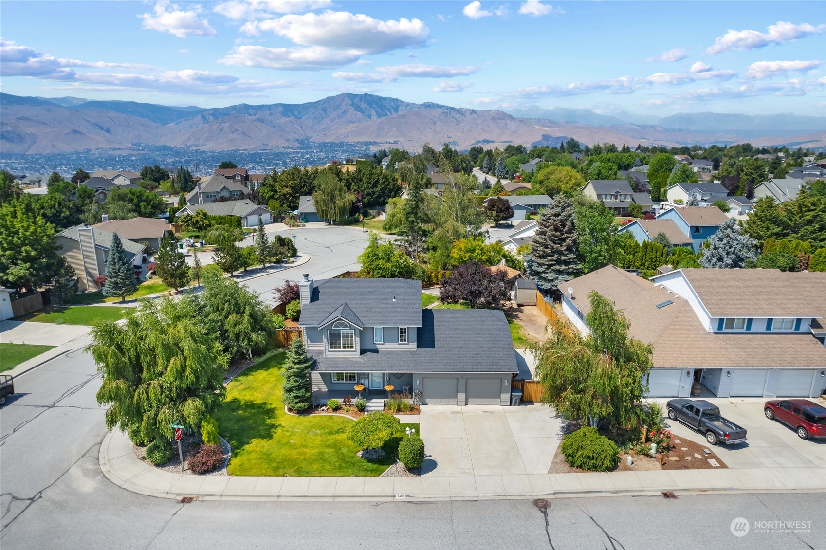 2403 Highland View Drive