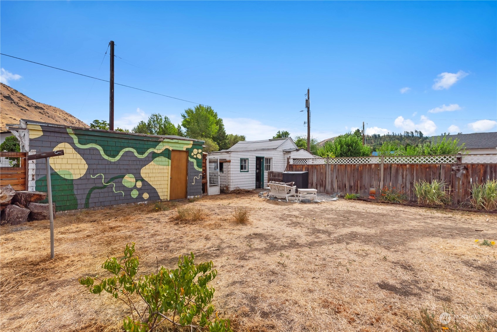 212 N Douglas Street