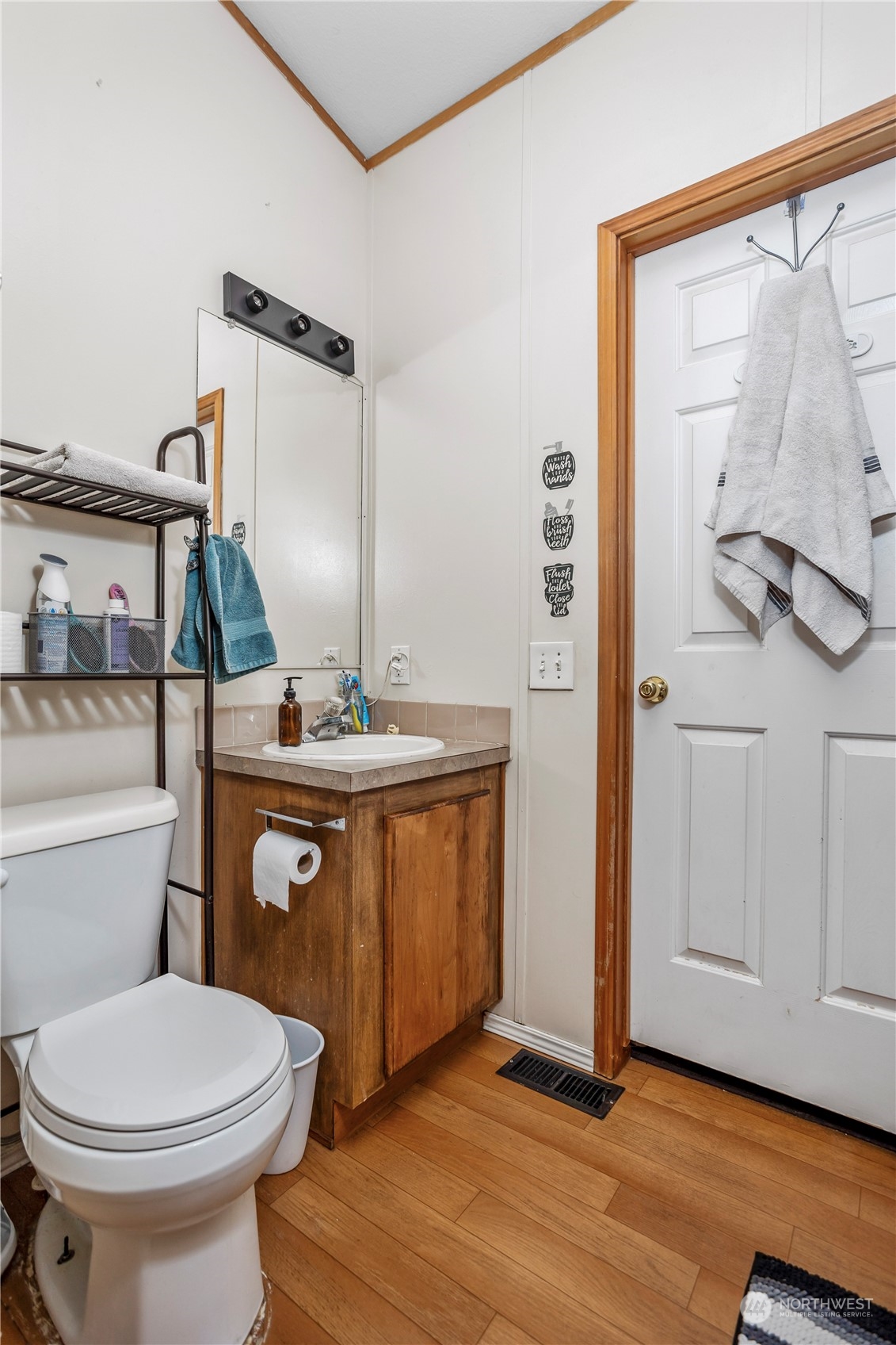 1110 3rd Street NE