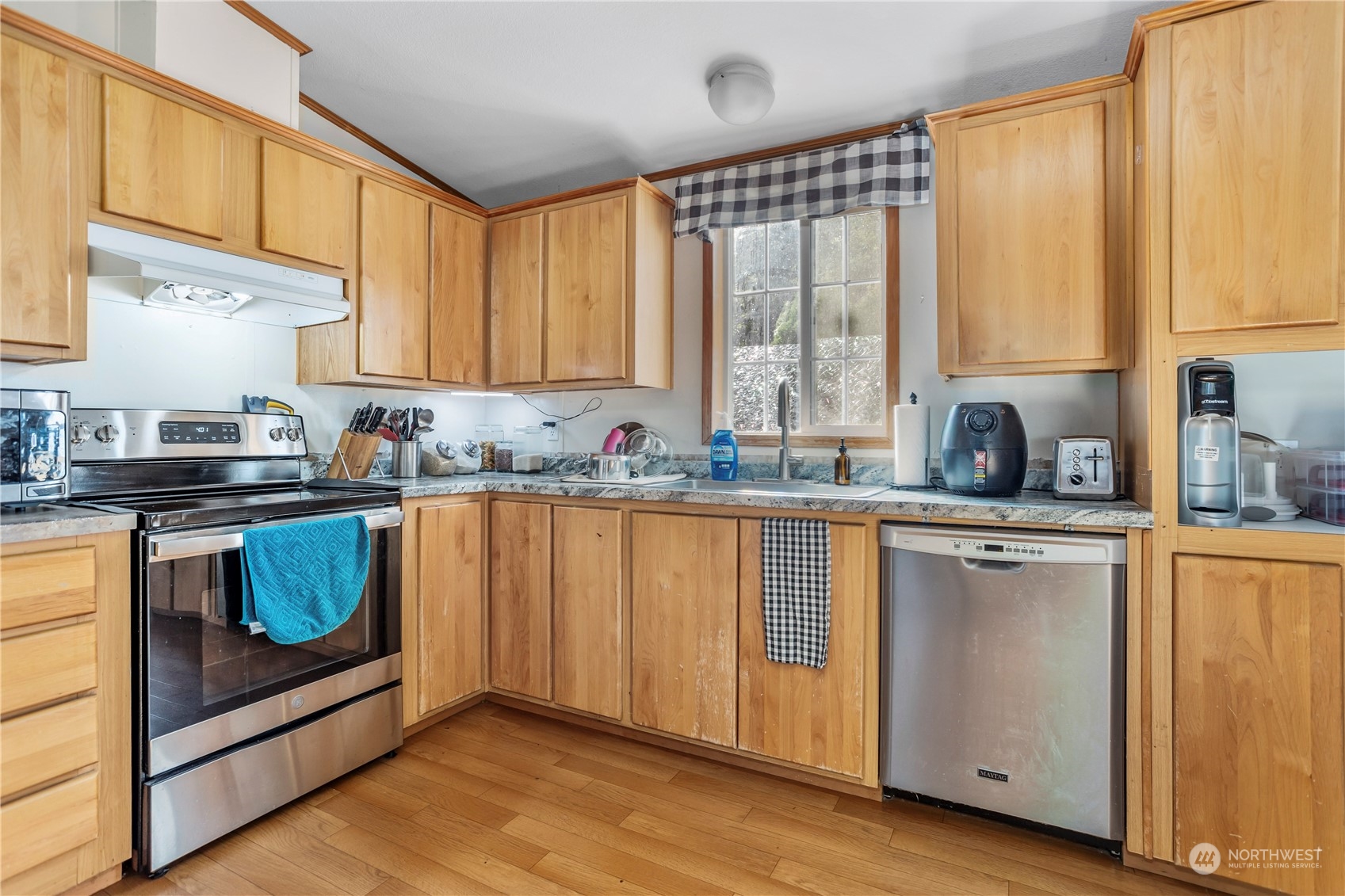 1110 3rd Street NE