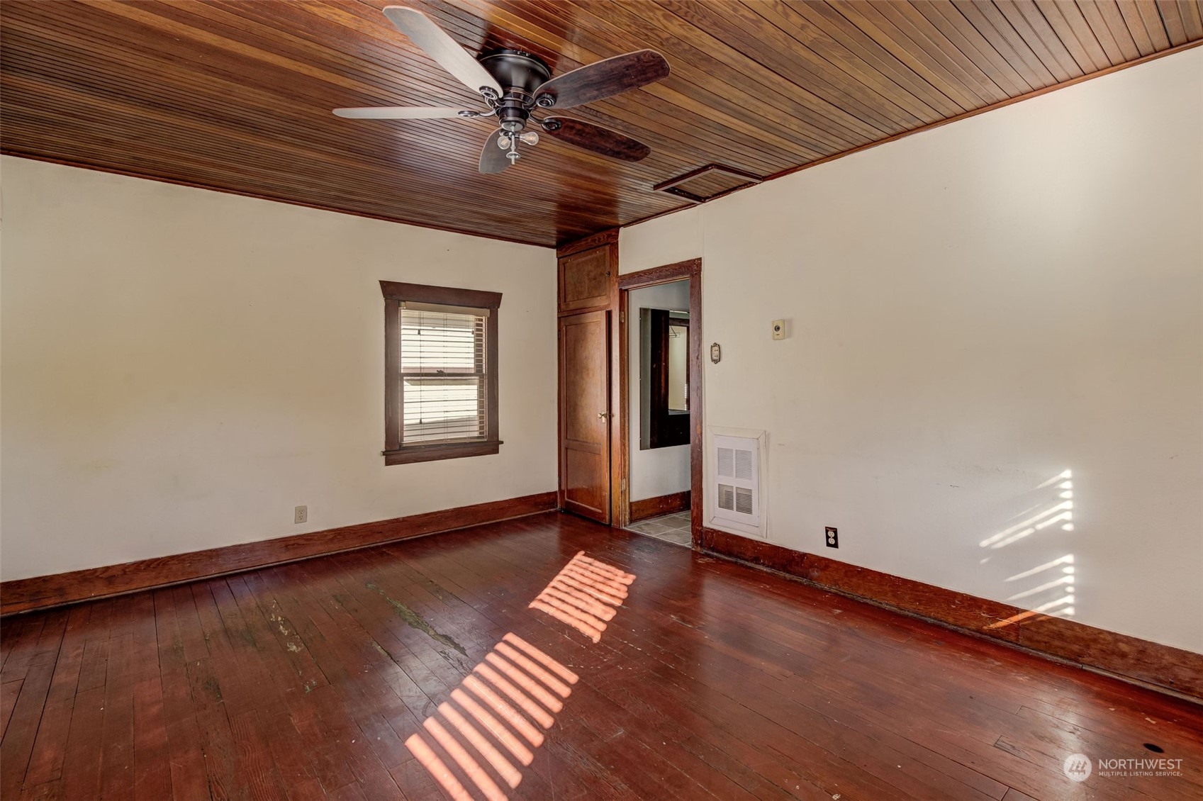 343 Malaga Avenue