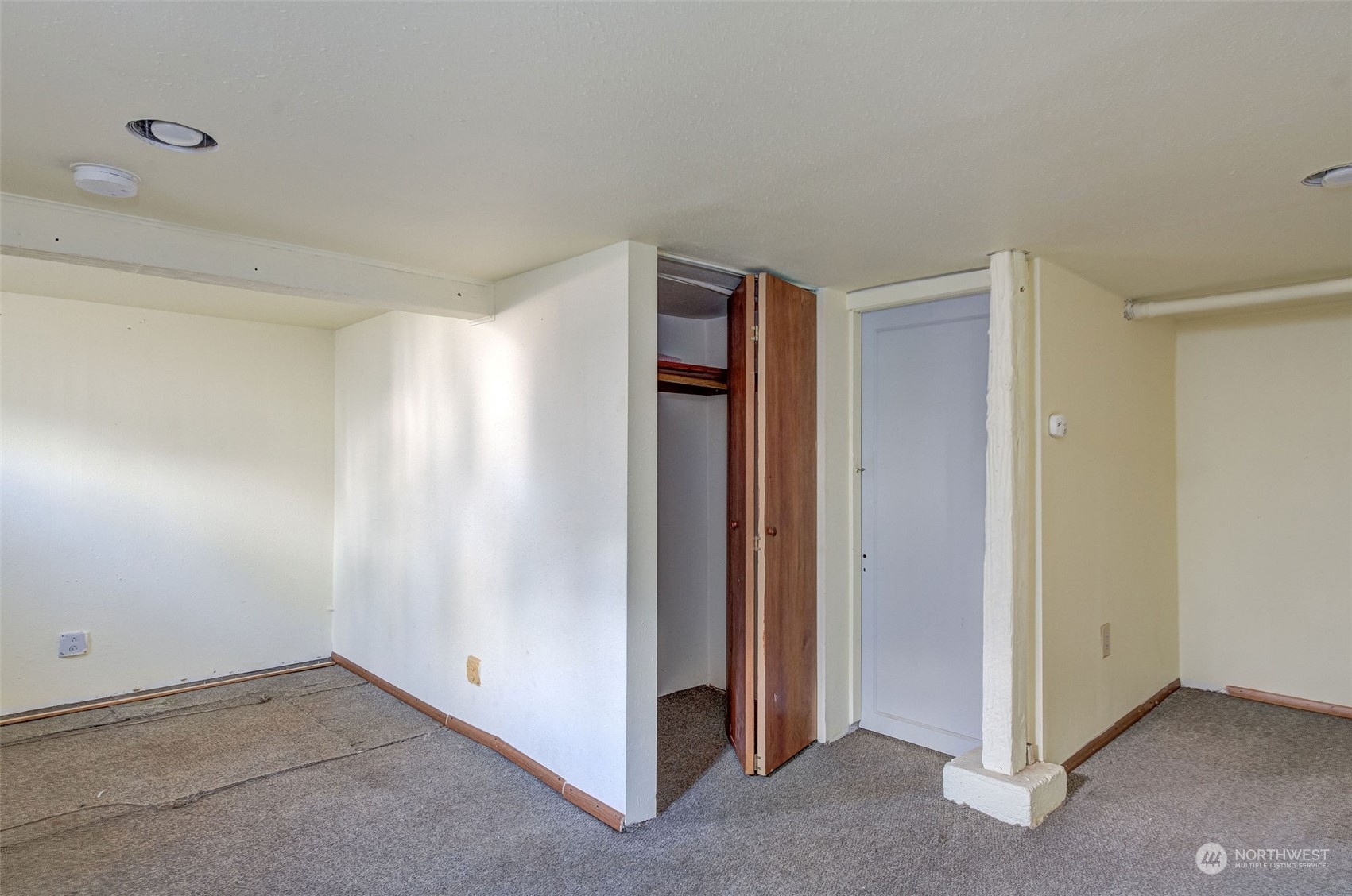 343 Malaga Avenue