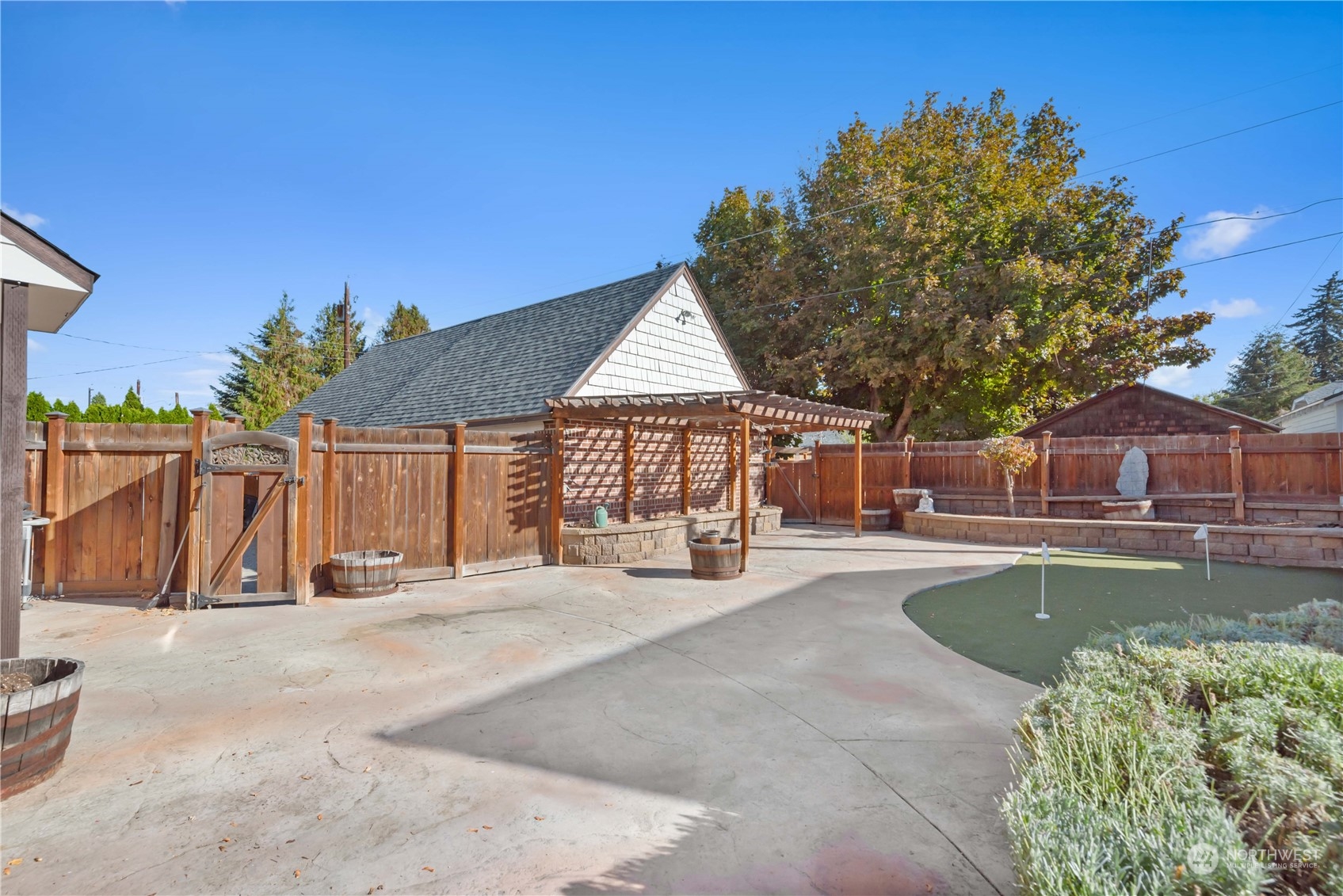 921 Highland Drive