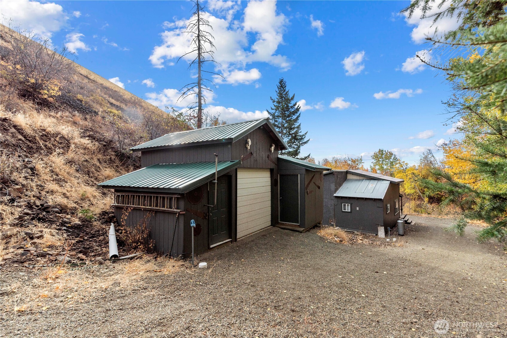 9391 Robbins Road