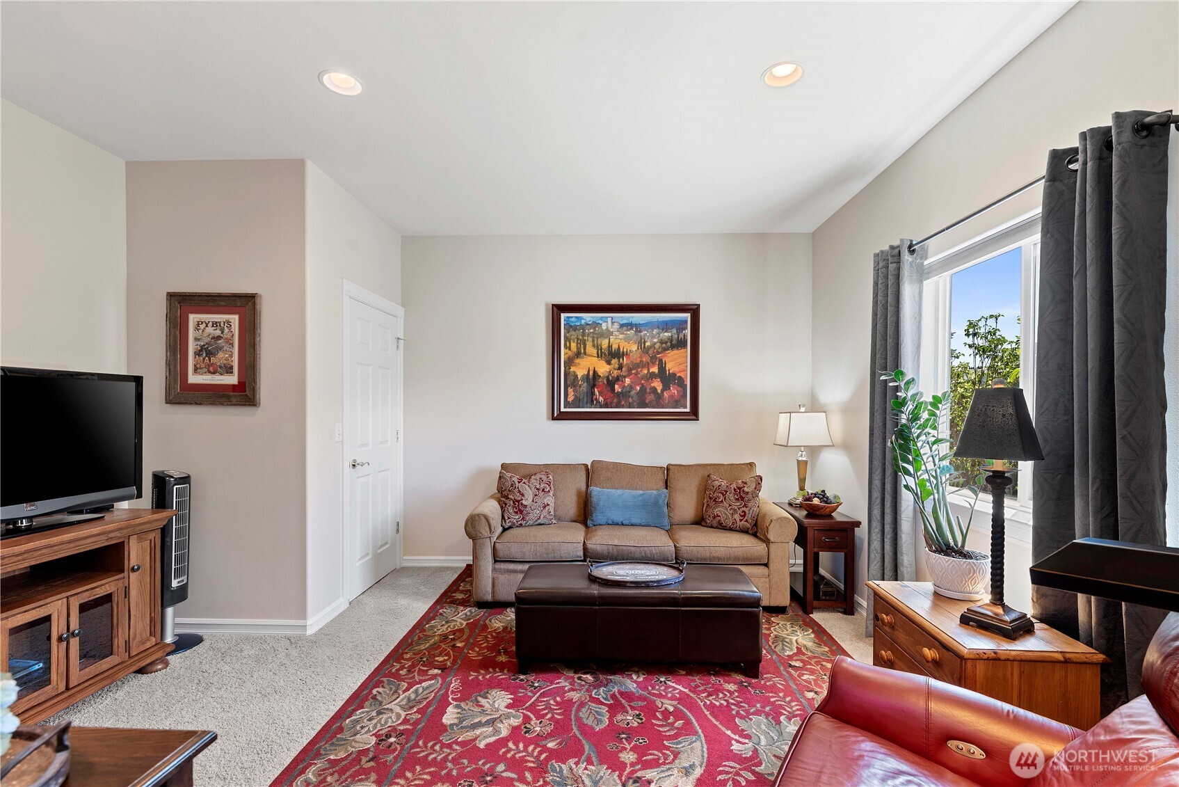 1552 Huntwood Lane