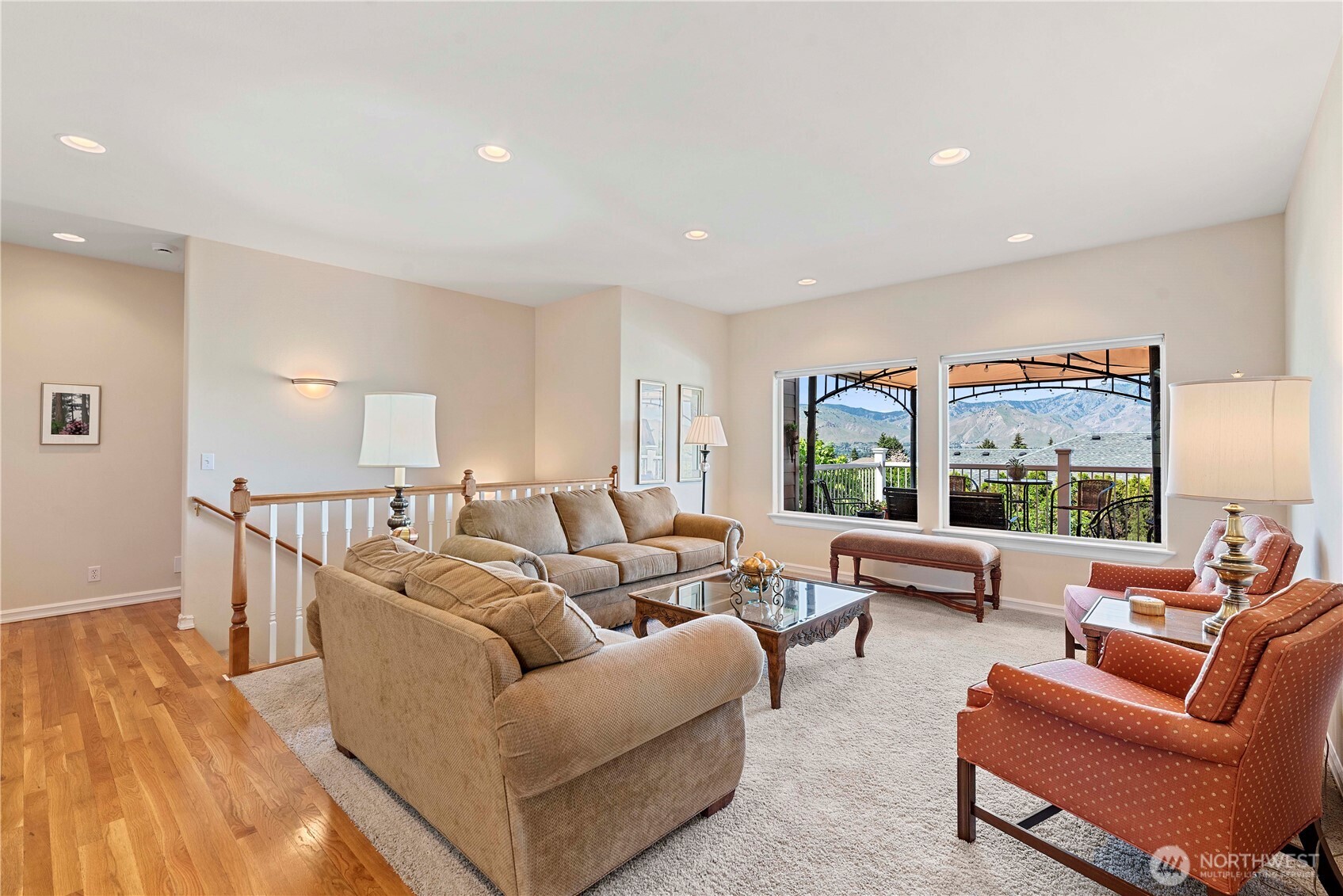 1552 Huntwood Lane