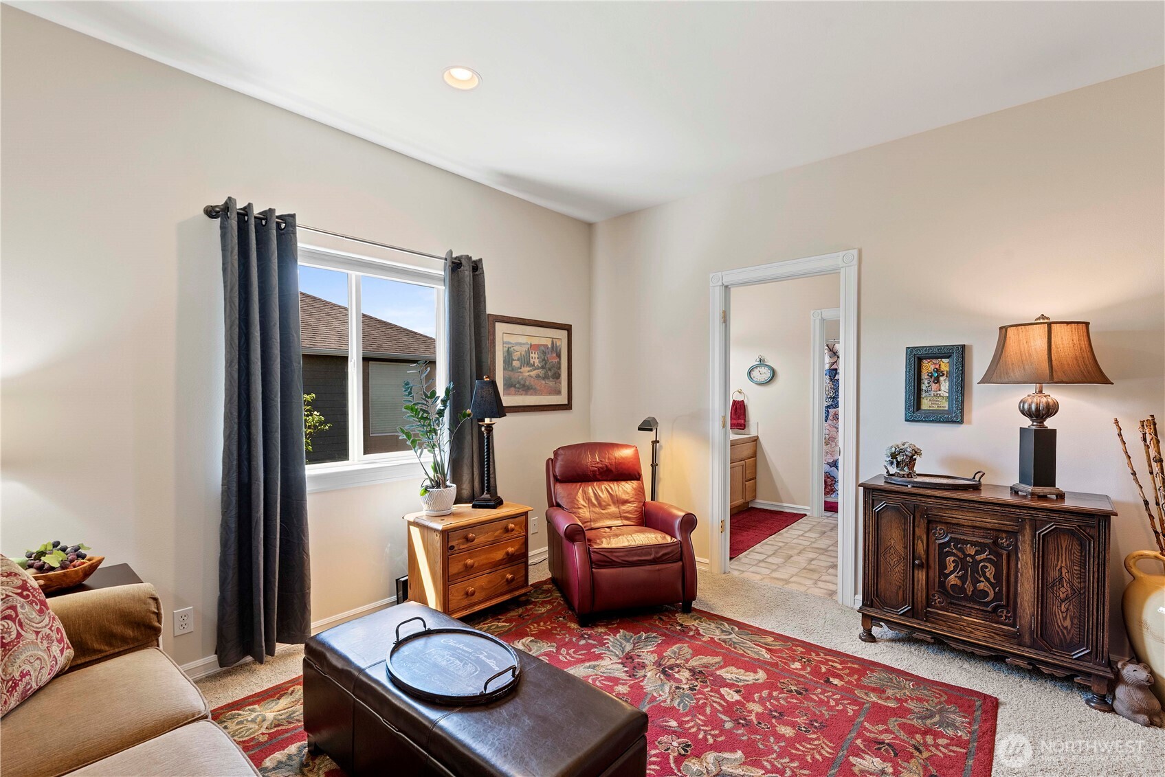 1552 Huntwood Lane