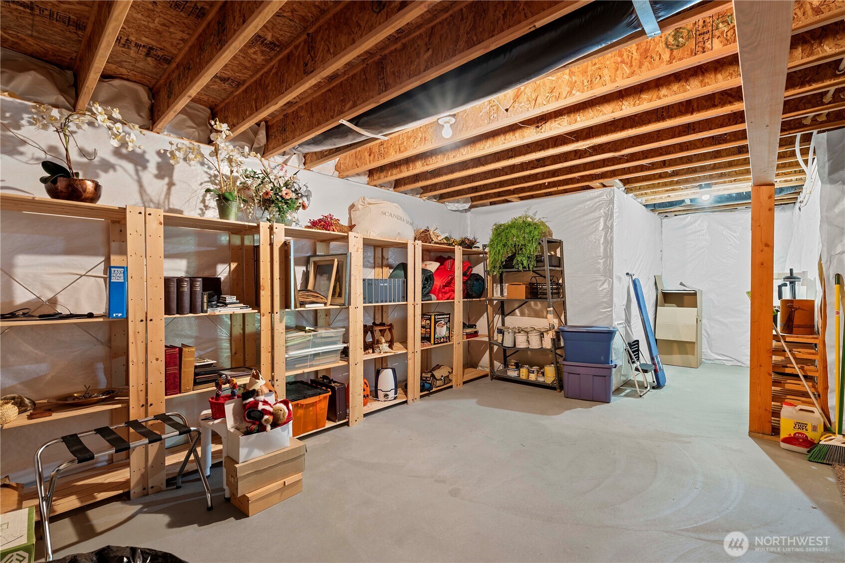 1552 Huntwood Lane