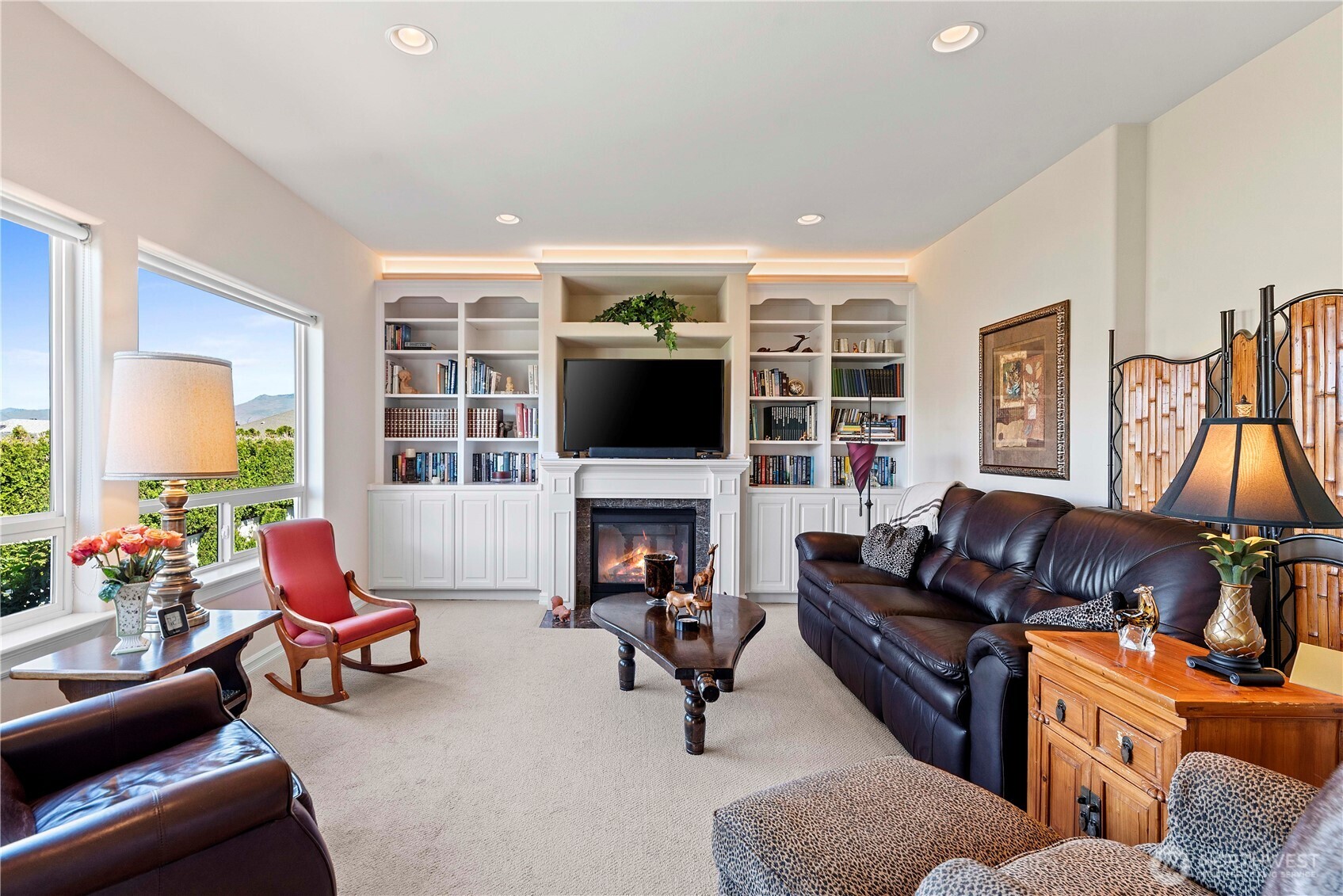 1552 Huntwood Lane