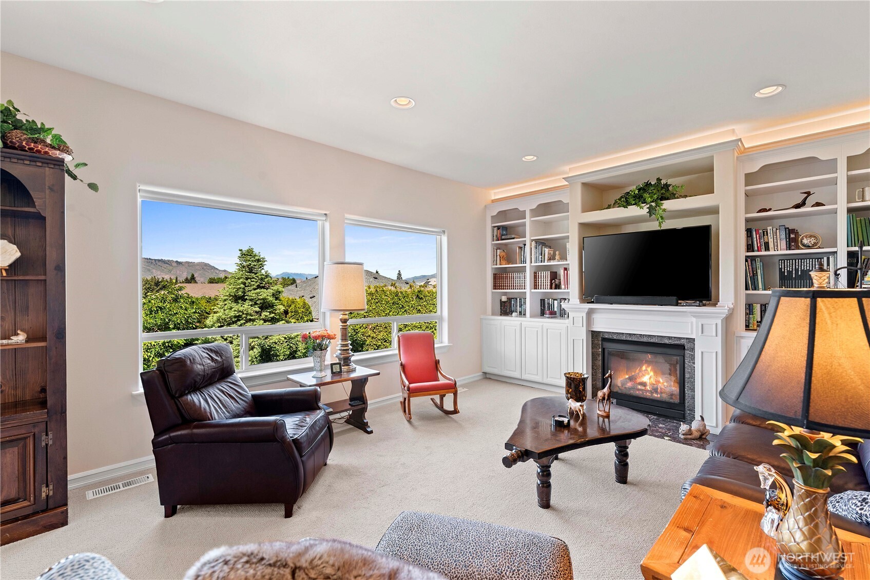 1552 Huntwood Lane