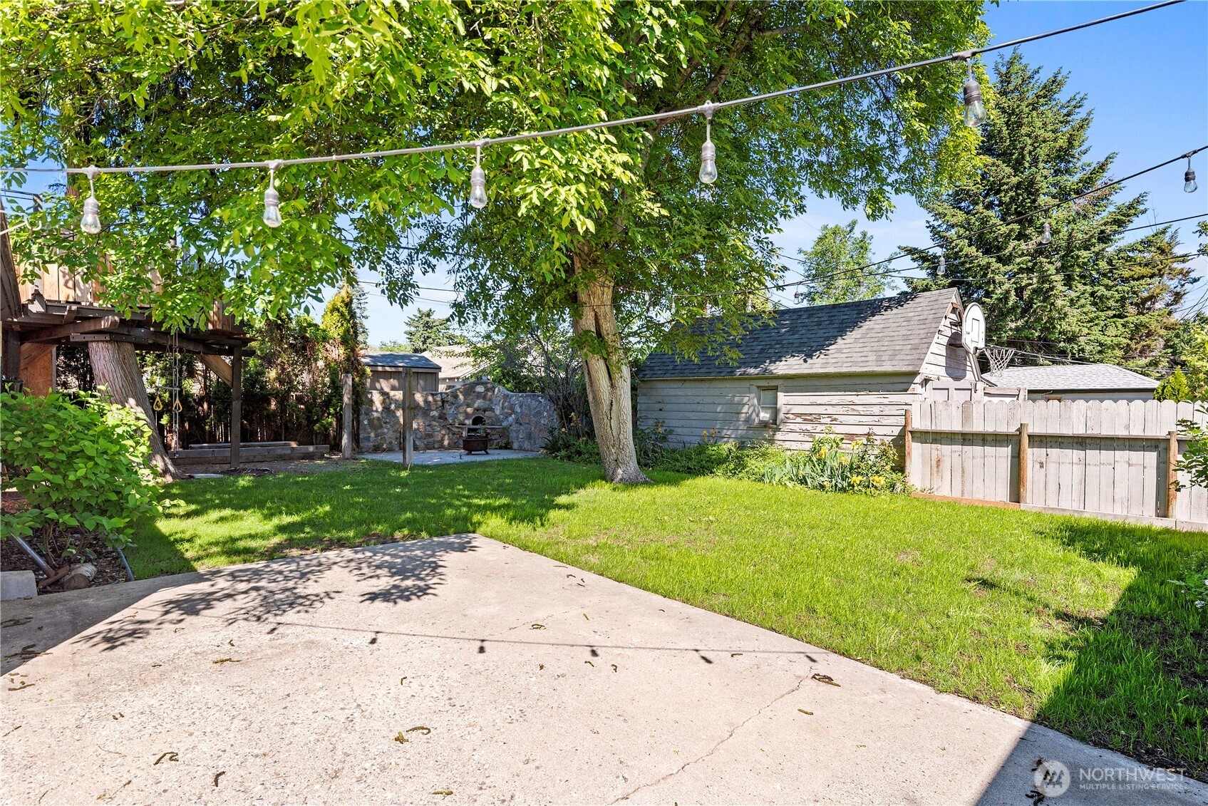 1002 Princeton Avenue N