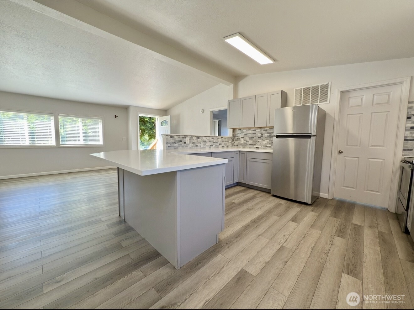 147 Carlson Loop