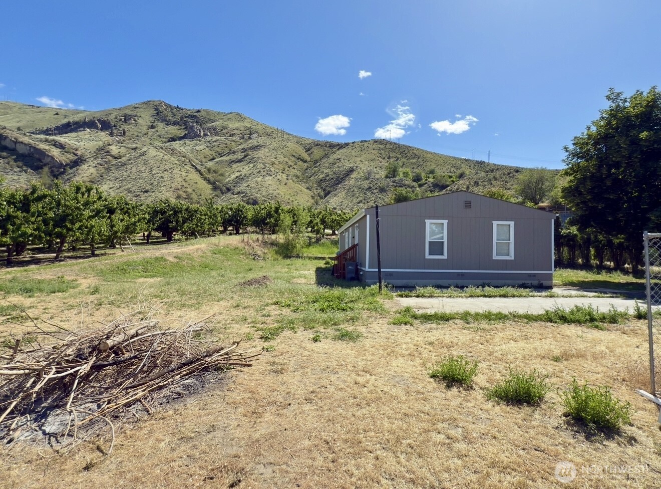 147 Carlson Loop