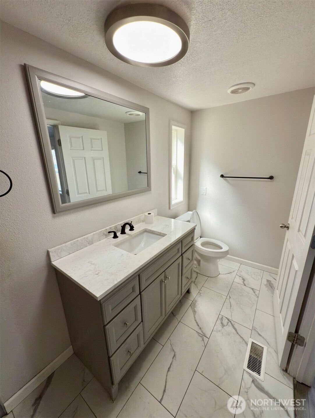 147 Carlson Loop