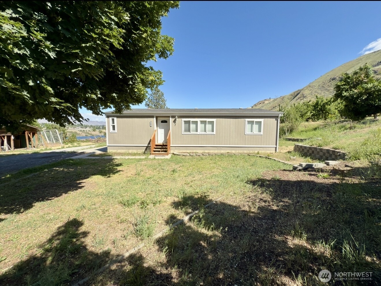 147 Carlson Loop