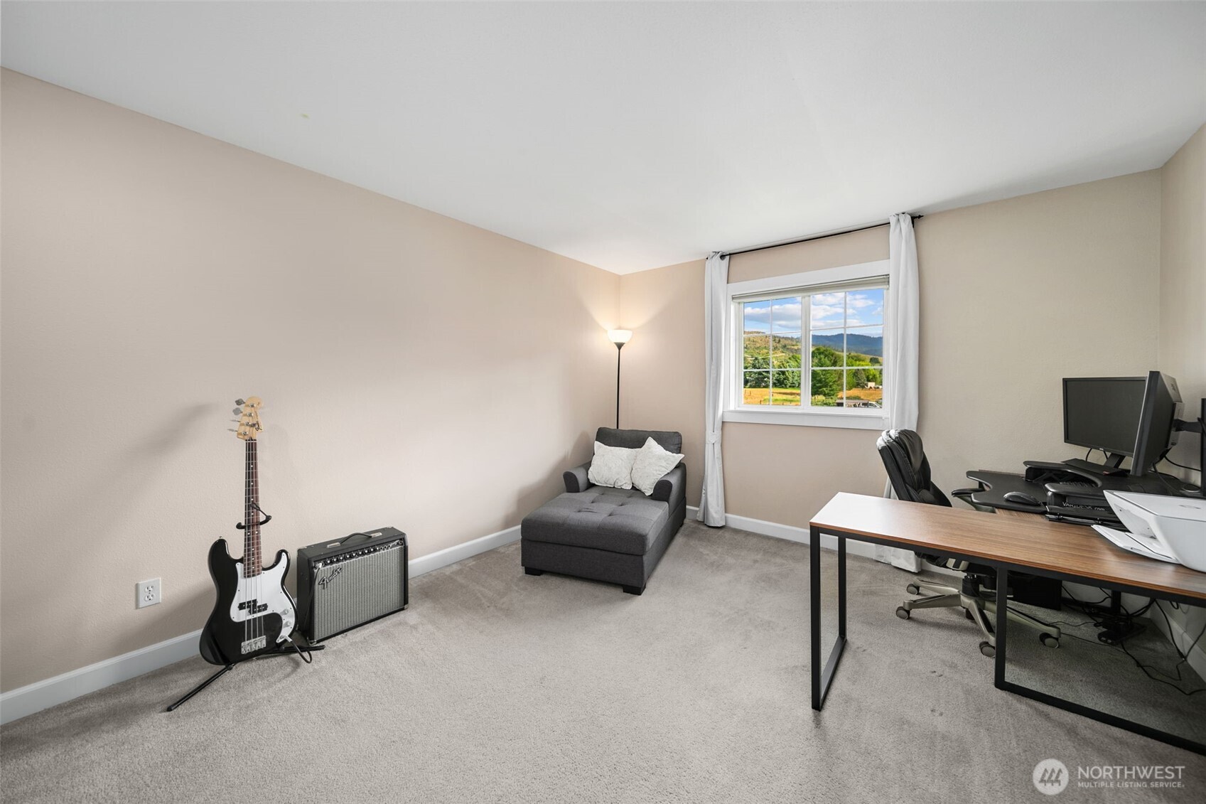 114 Creekside Place