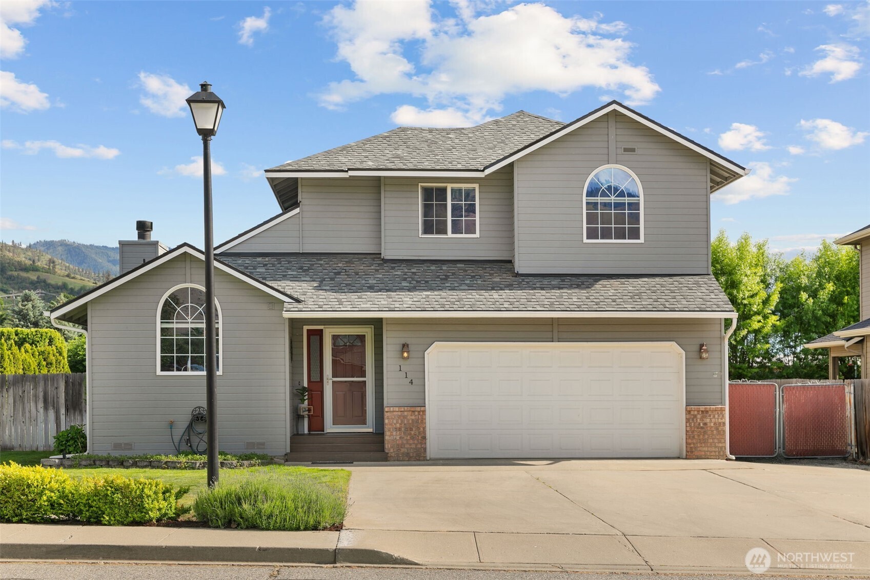 114 Creekside Place