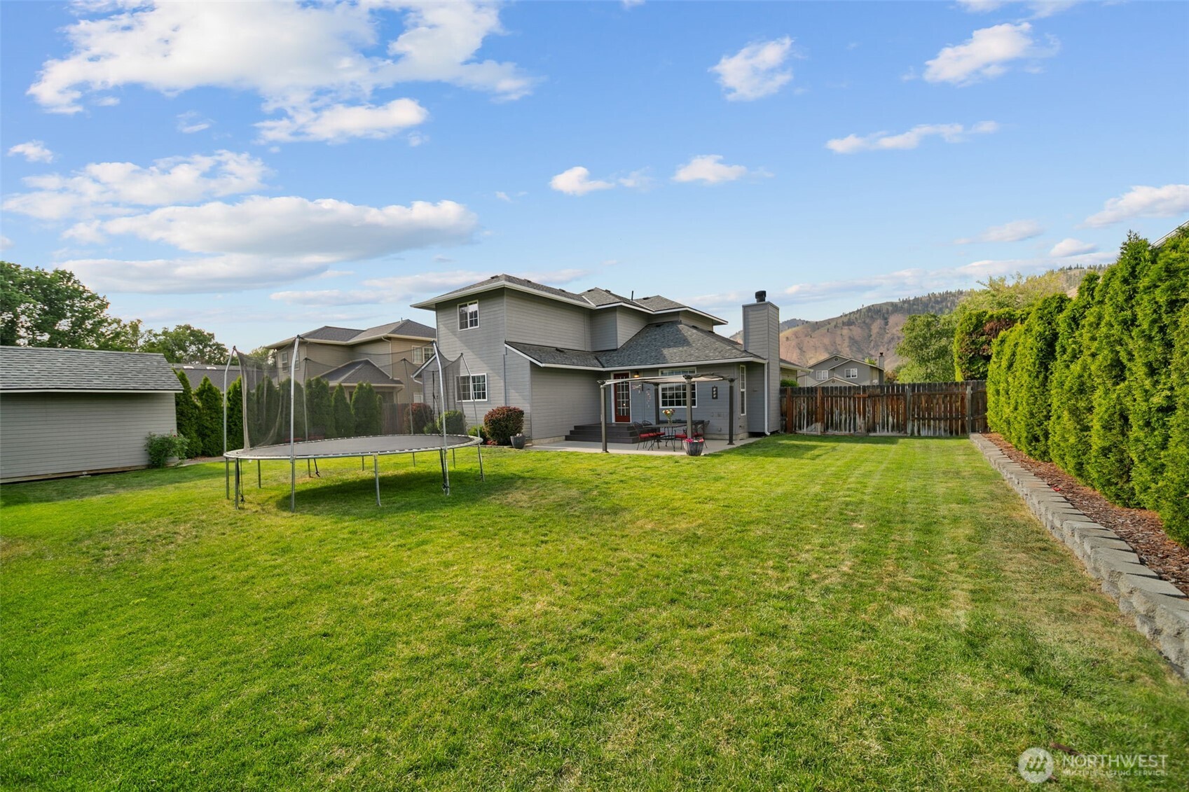 114 Creekside Place