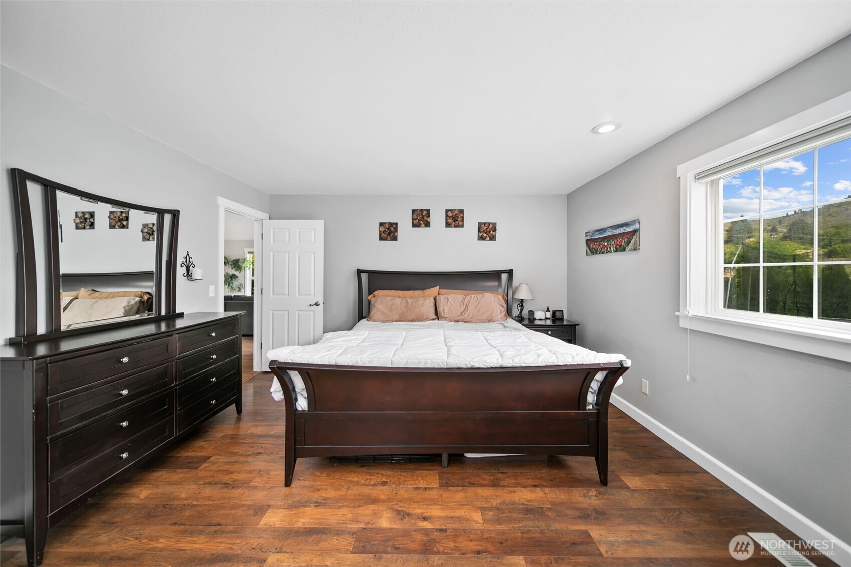 114 Creekside Place