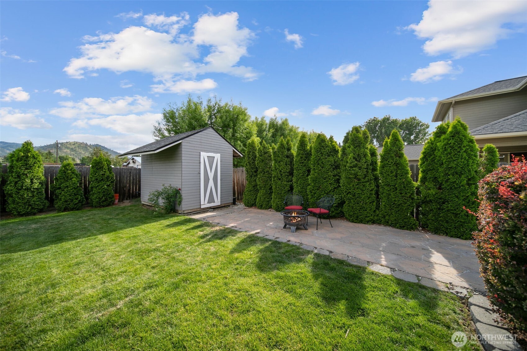 114 Creekside Place