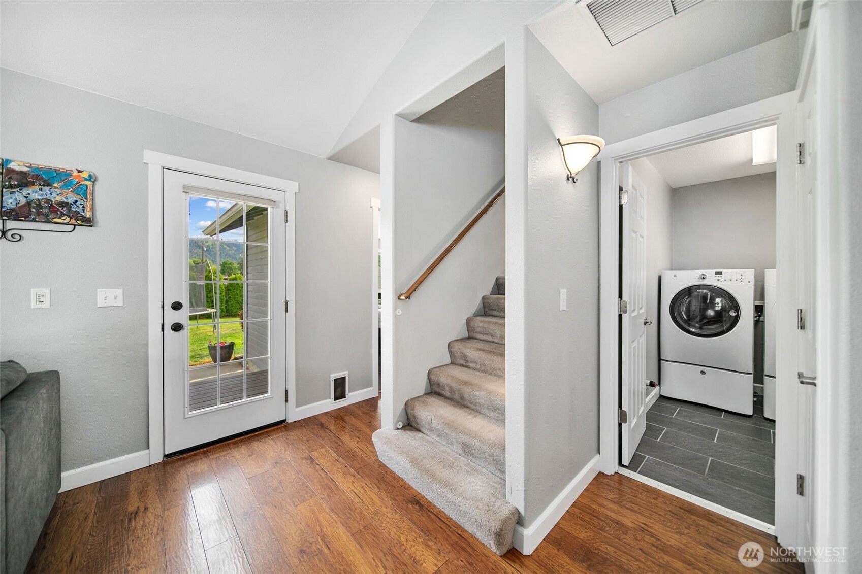 114 Creekside Place
