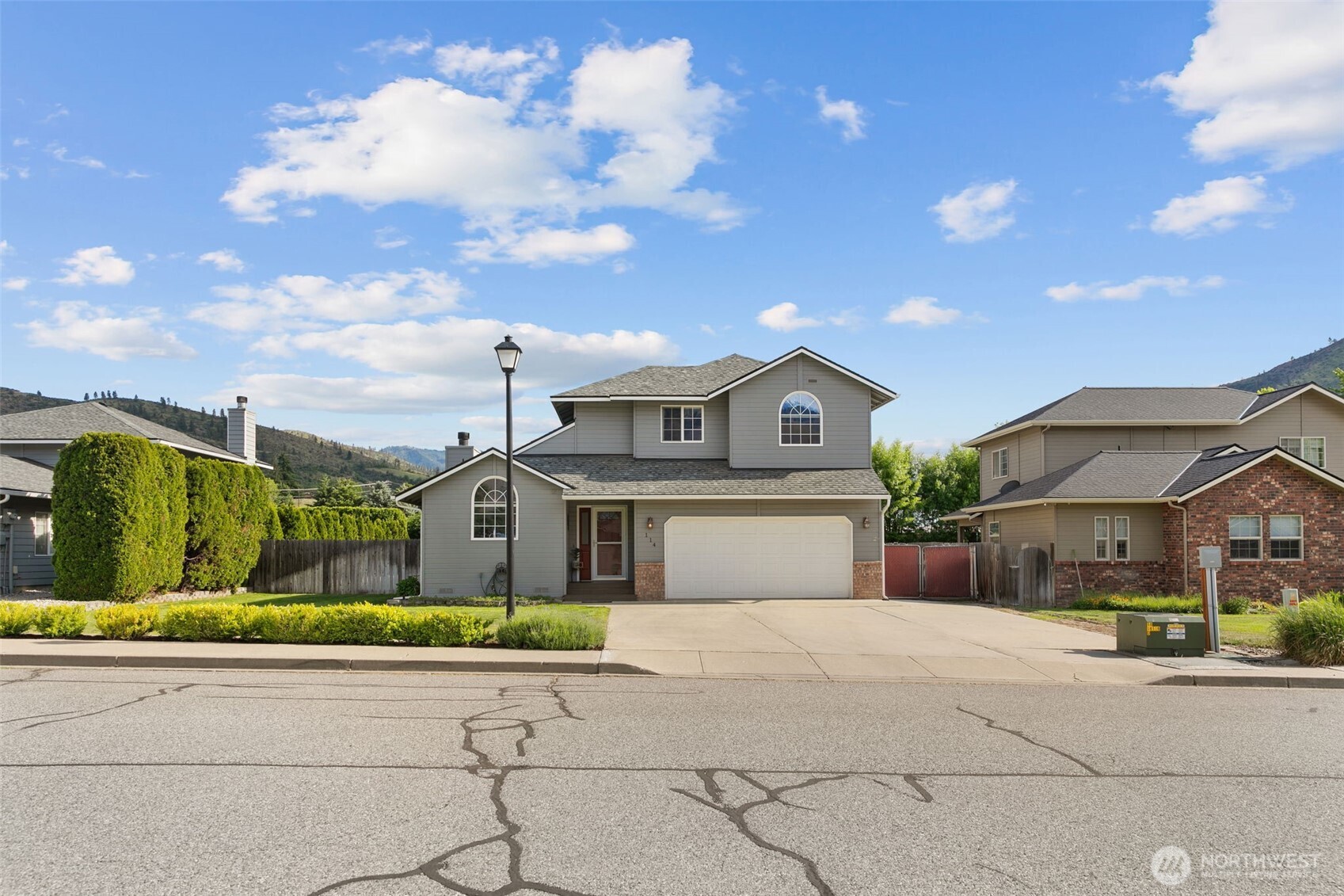114 Creekside Place