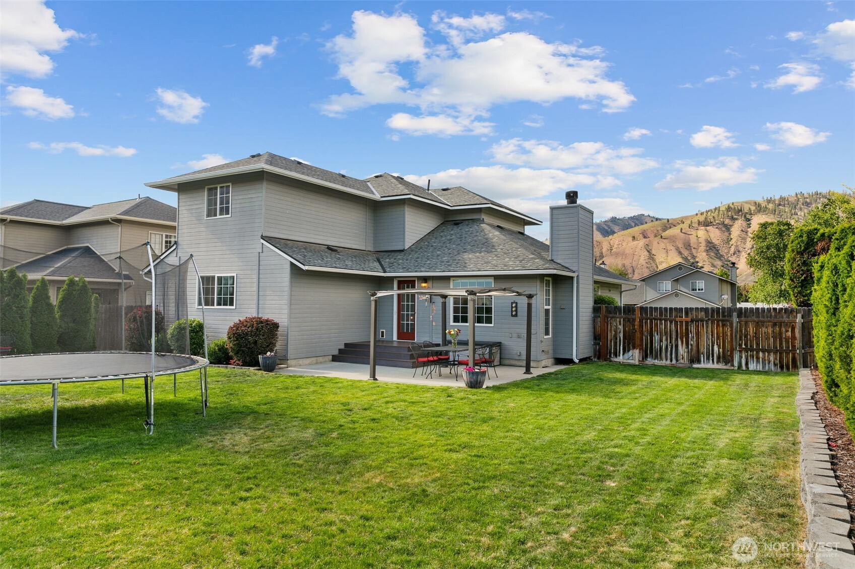 114 Creekside Place