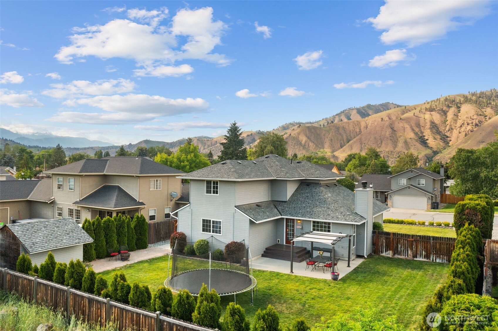 114 Creekside Place