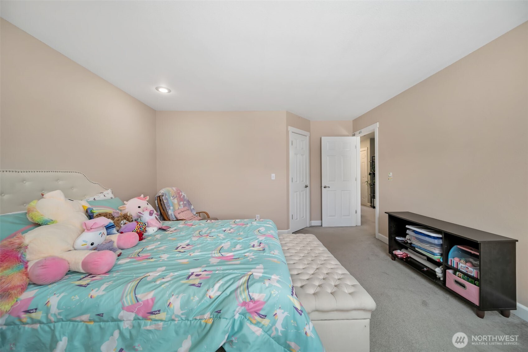 114 Creekside Place