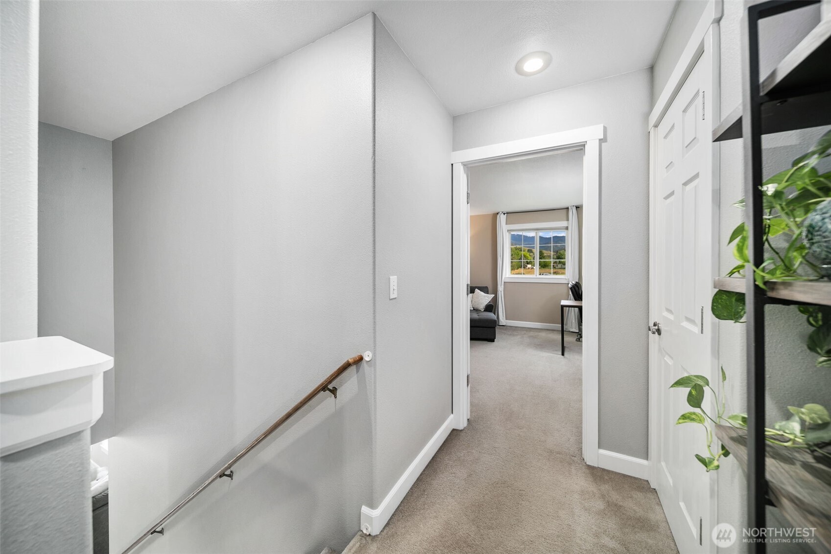 114 Creekside Place