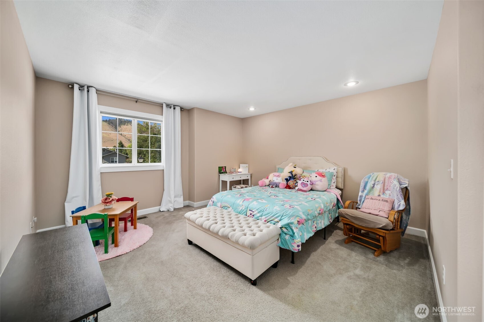 114 Creekside Place