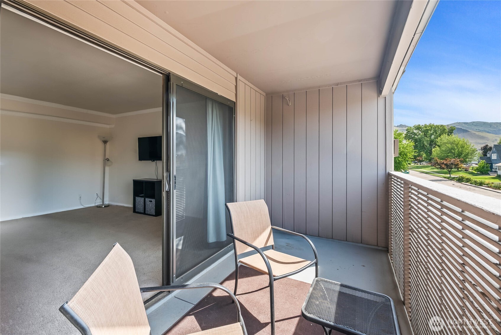 407 Oregon Street Unit: 123