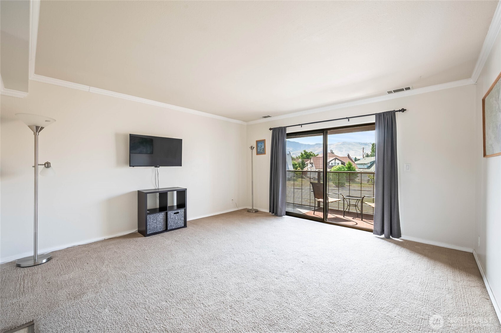 407 Oregon Street Unit: 123