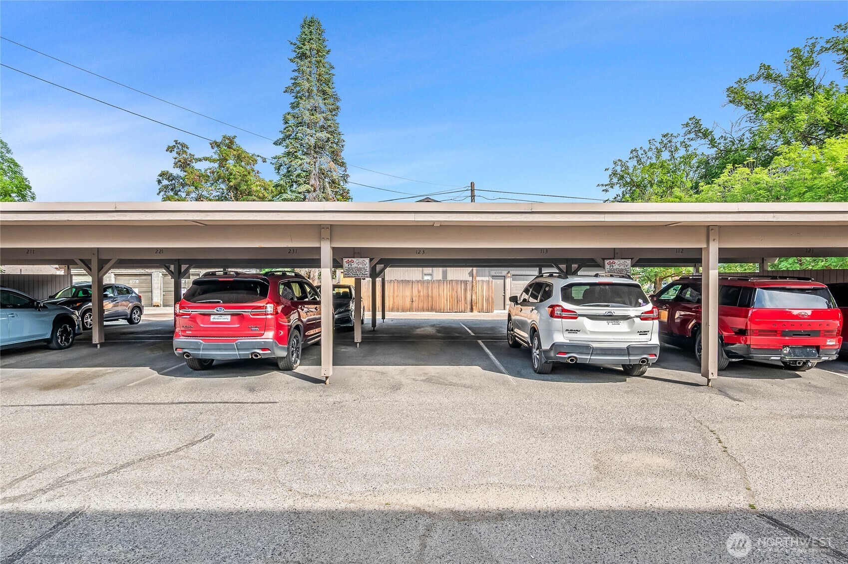 407 Oregon Street Unit: 123